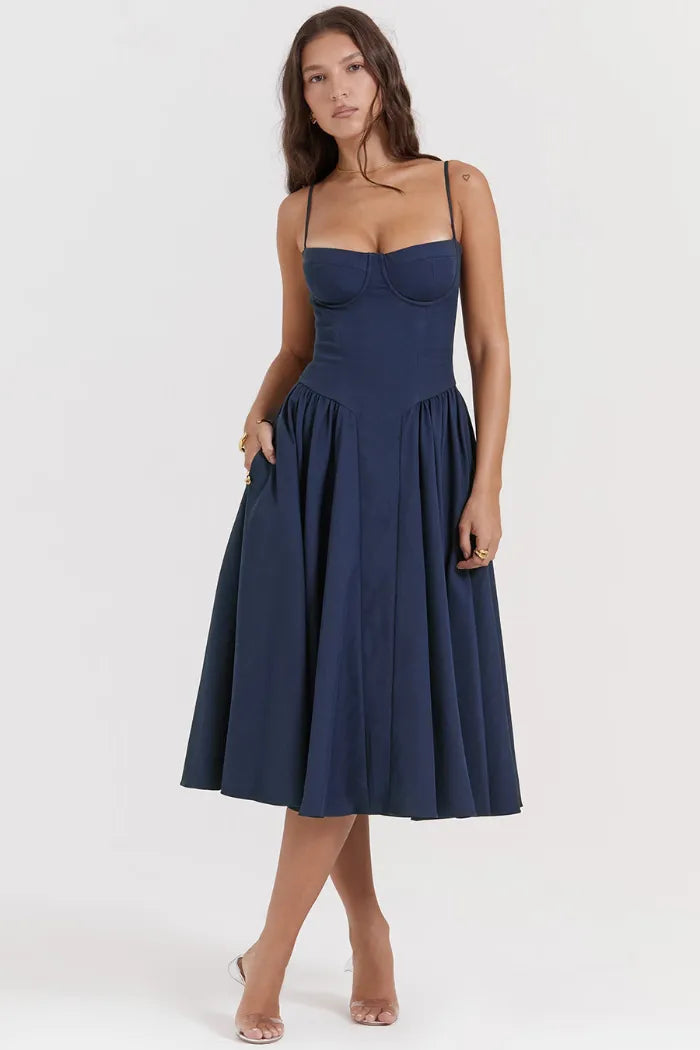Slim Fit Midi Dress - Yang Model