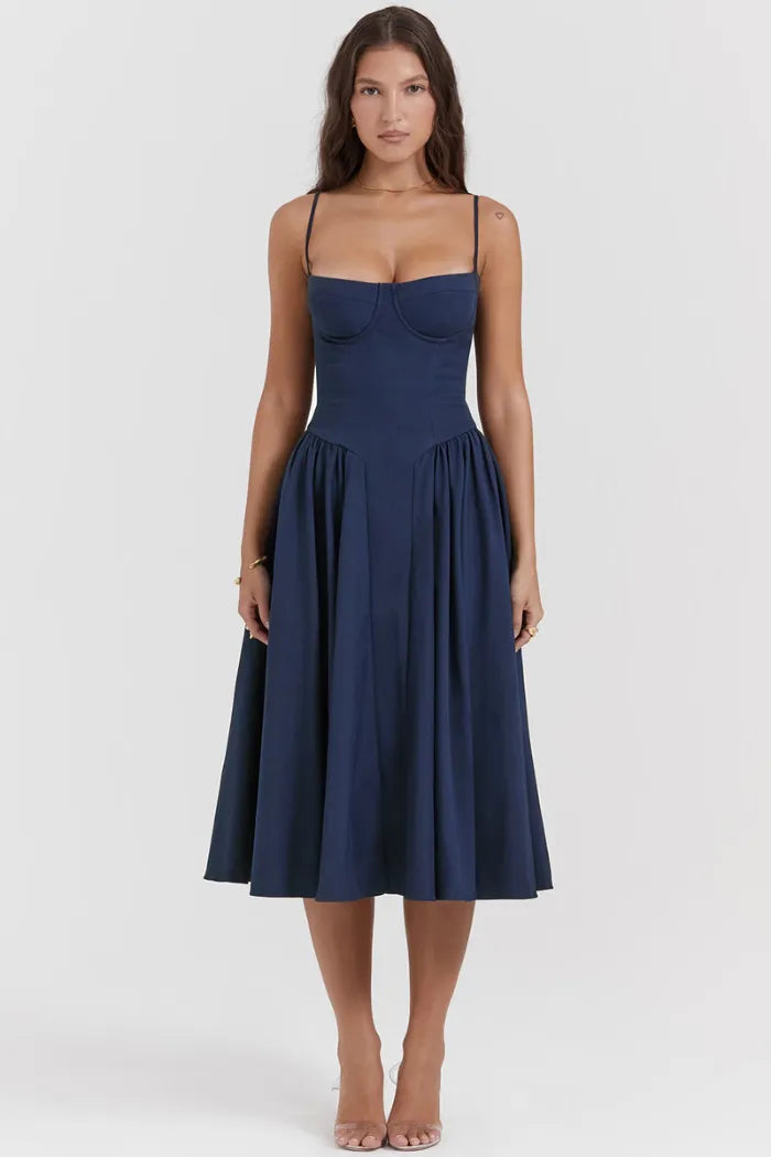 Slim Fit Midi Dress - Yang Model