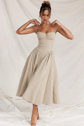 Slim Fit Midi Dress - Yang Model