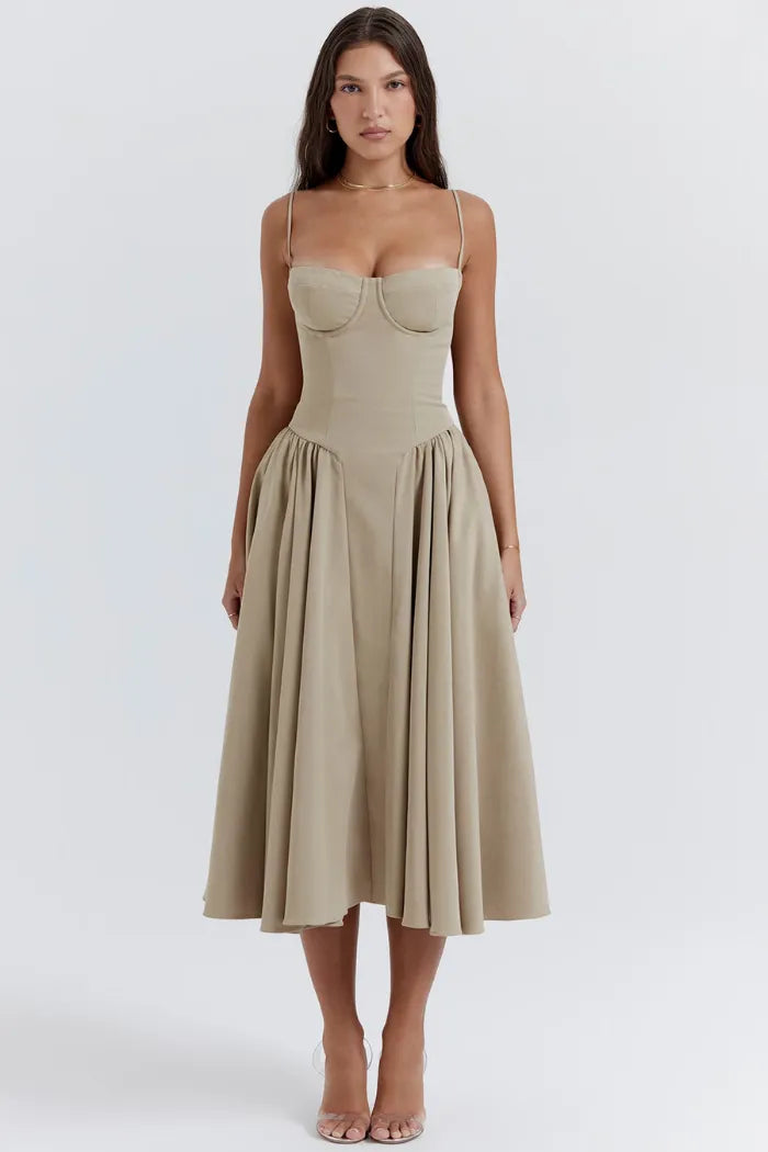 Slim Fit Midi Dress - Yang Model
