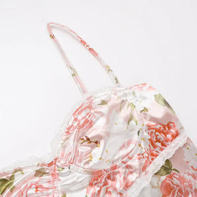 Maxi Floral Dress - Dhiana Model