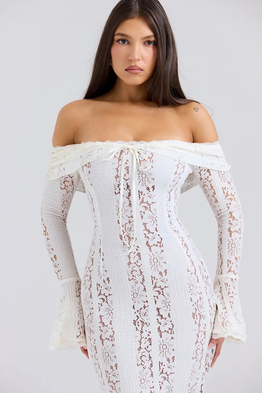 Long White Lace Wedding Dress – Model Vittoria