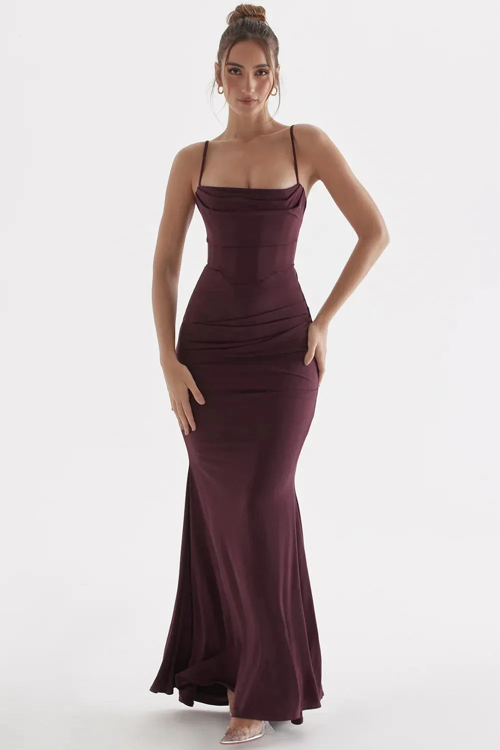 Long Wine Dress Jamilly – Versatility in Every Detail