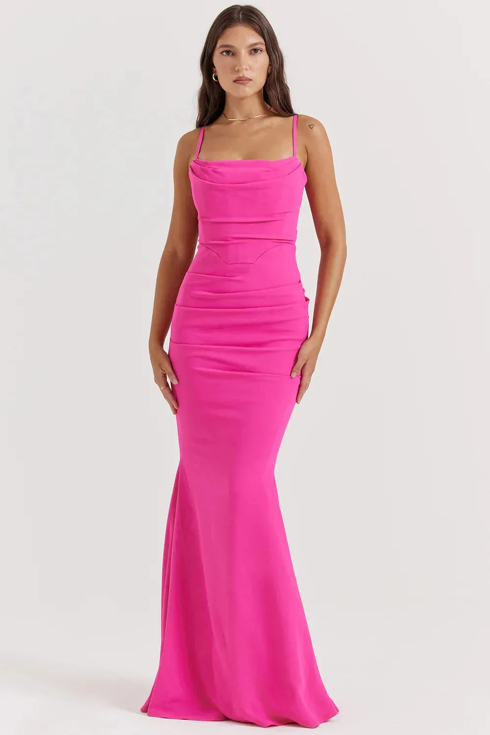 Long Wine Dress Jamilly – Versatility in Every Detail