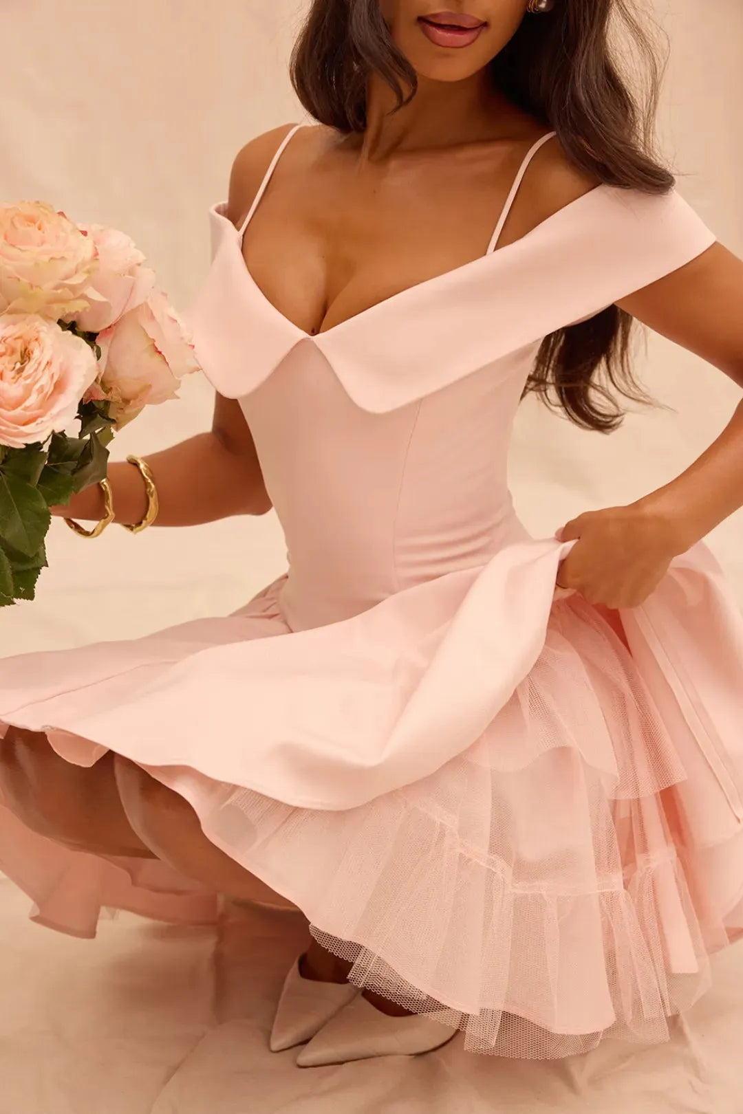 Short Ballerina Dress Off-Shoulder Pink Elida Model